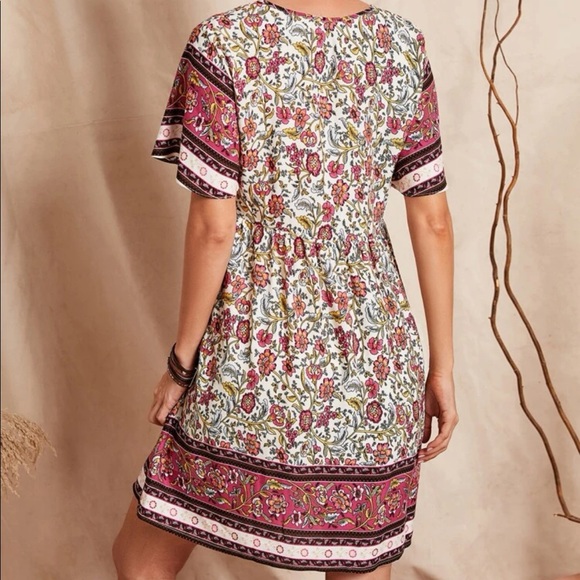 Boho floral print V neck smock dress - Picture 3 of 5